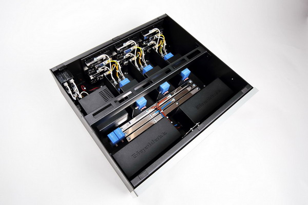 Gigawatt PC-4 EVO and LS-2 - Power Conditioner and Power Cable
